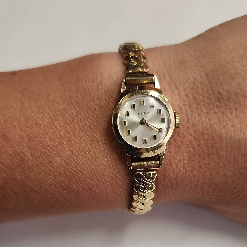 Timex Classic Gold Watch with Topps gold filled top shell stretch band